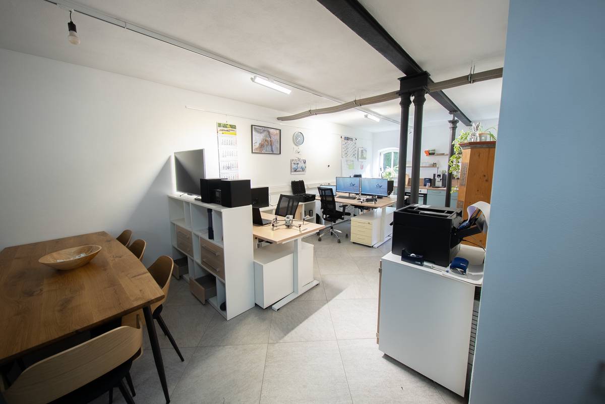 Arbeitsbereich im ELB Büro